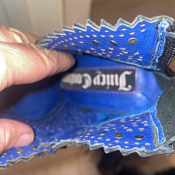 Juicy couture lazer cut heeled booties black size 9M deep V double sides offers - Picture 8 of 11